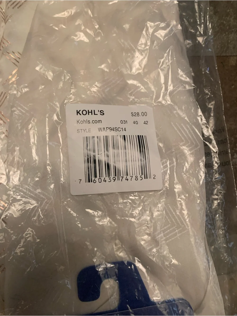 Apt. 9 white scarf, NWT